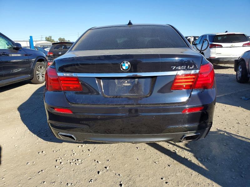 Photo 6 from auction – 2013 BMW 740 with VIN WBAYE4C54DD137425