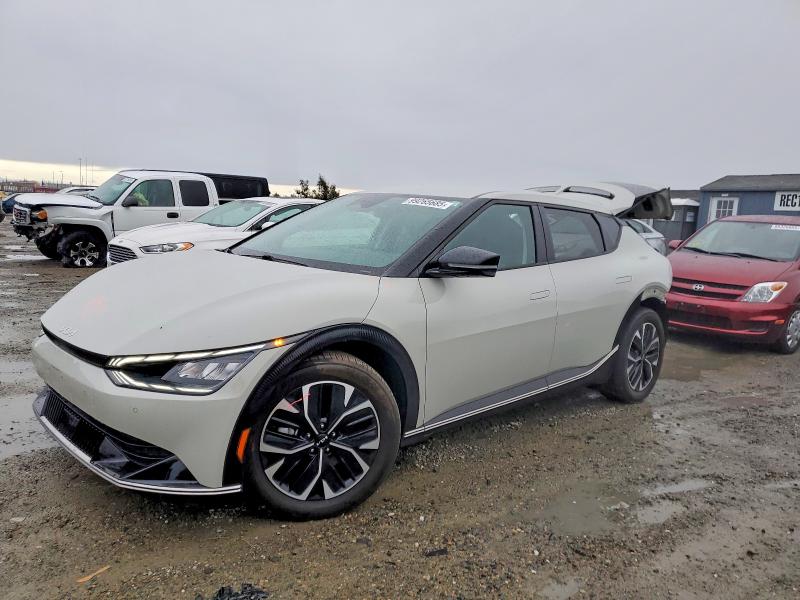 KIA EV6 LIGHT 2022 with VIN KNDC34LA8N5081033 - Photo from auction