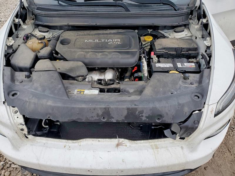 Photo 12 from auction – 2015 JEEP CHEROKEE S with VIN 1C4PJMAB5FW647177