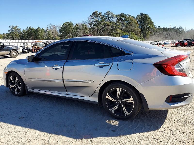 Photo 2 from auction – 2017 HONDA CIVIC TOUR with VIN 19XFC1F90HE210646