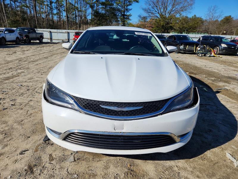 Photo 5 from auction – 2015 CHRYSLER 200 LIMITE with VIN 1C3CCCAB3FN569236