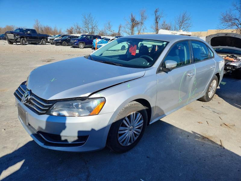 VOLKSWAGEN PASSAT S 2014 with VIN 1VWAT7A3XEC038741 - Photo from auction