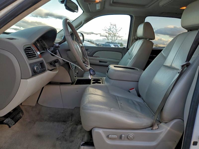 Photo 7 from auction – 2007 GMC YUKON with VIN 1GKFC13J57J278283