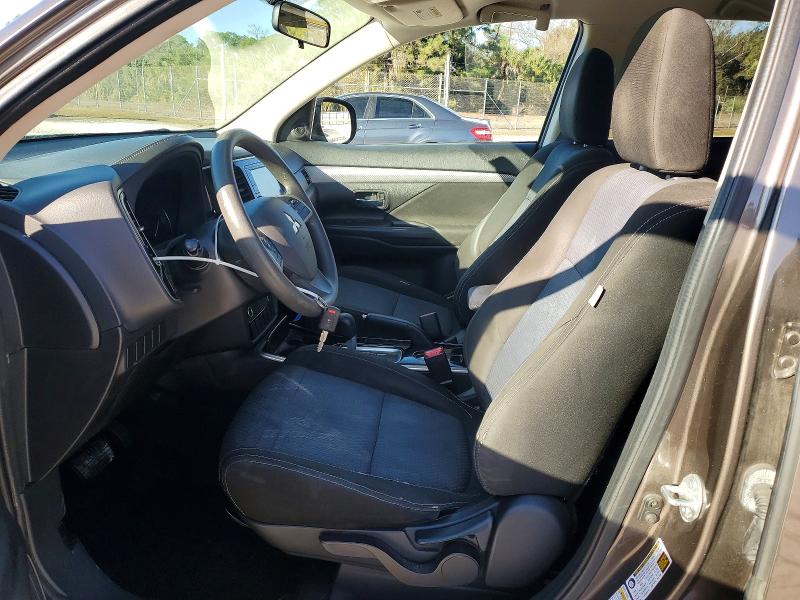 Photo 7 from auction – 2018 MITSUBISHI OUTLANDER with VIN JA4AD2A3XJZ055141