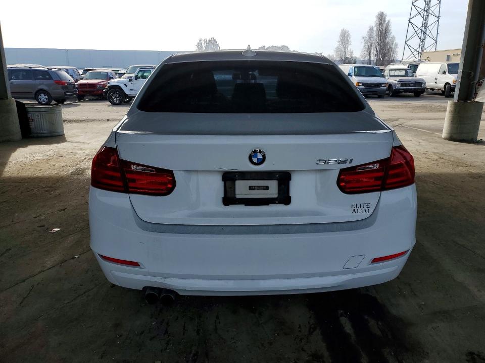 Photo 6 from auction – 2015 BMW 328 I SULE with VIN WBA3C1C59FP852555