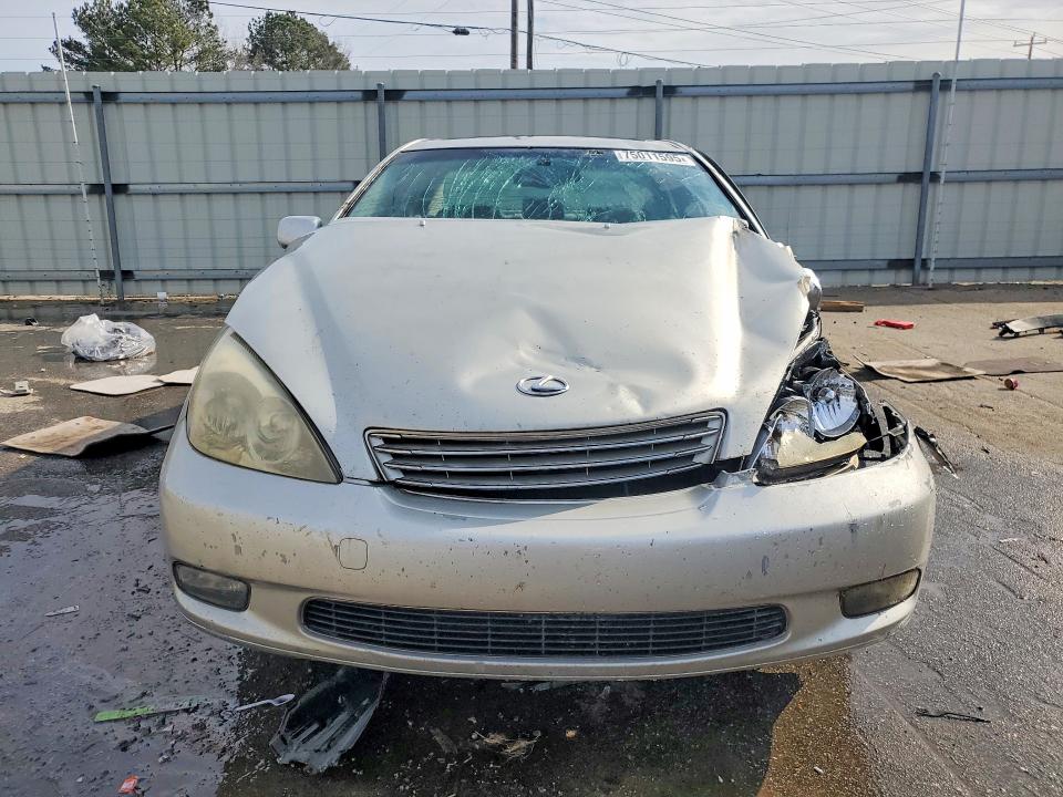 Photo 5 from auction – 2004 LEXUS ES 330 with VIN JTHBA30G545013905