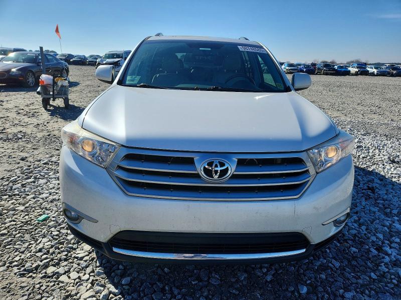 Photo 5 from auction – 2013 TOYOTA HIGHLANDER with VIN 5TDZK3EH7DS139529