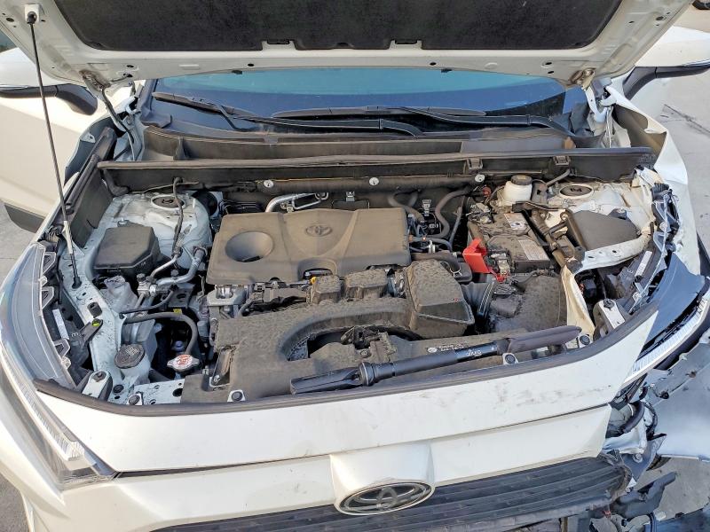 Photo 12 from auction – 2022 TOYOTA RAV4 XLE P with VIN JTMC1RFVXND086385