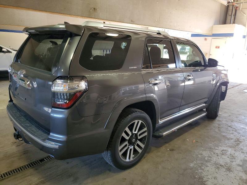 Photo 3 from auction – 2018 TOYOTA 4RUNNER with VIN JTEZU5JR4J5191315
