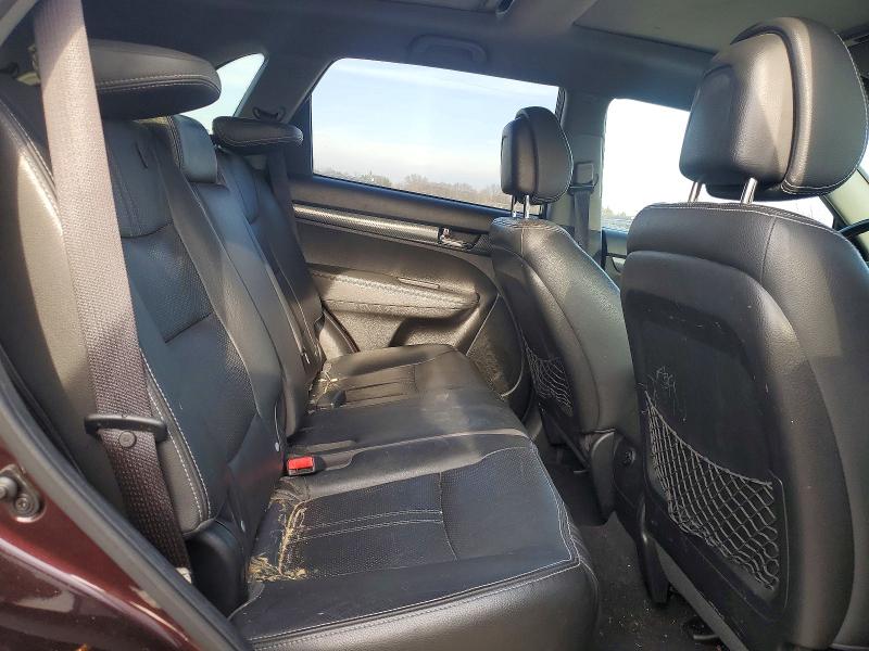 Photo 11 from auction – 2011 KIA SORENTO SX with VIN 5XYKWDA26BG120896