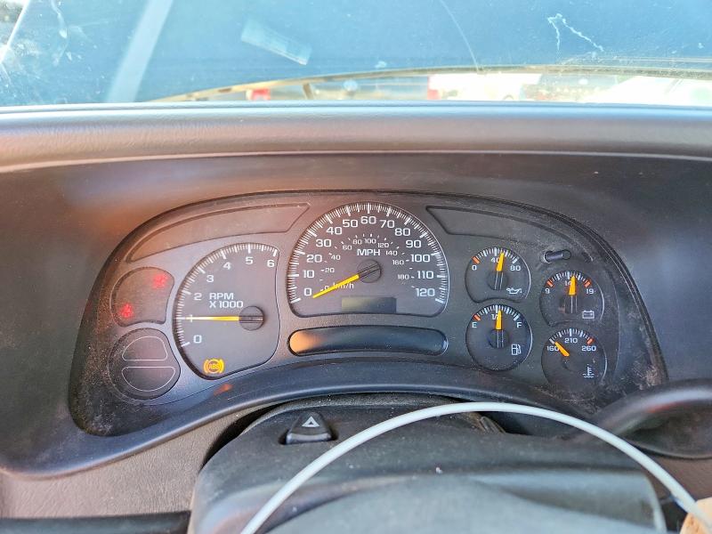 Photo 9 from auction – 2005 CHEVROLET SILVERADO with VIN 2GCEC19T751205696