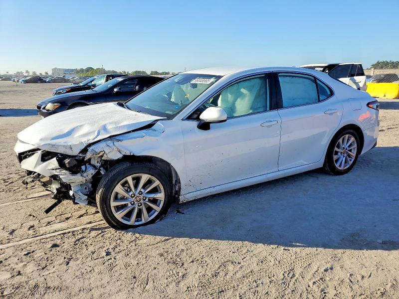 Photo 1 from auction – 2023 TOYOTA CAMRY with VIN 4T1C11AK1PU767922