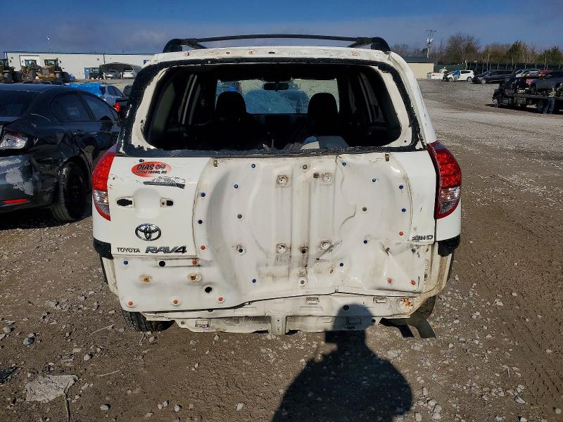 Photo 6 from auction – 2006 TOYOTA RAV4 SPORT with VIN JTMBD32V965029578
