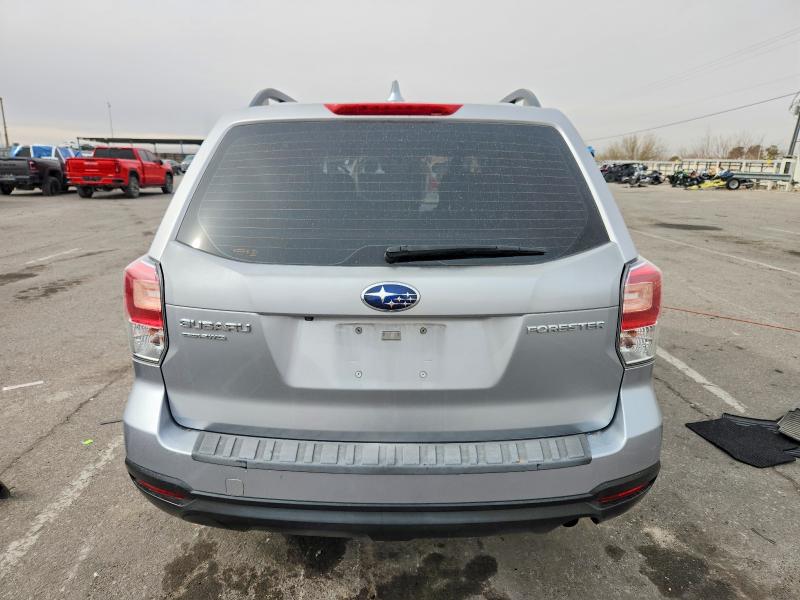 Photo 6 from auction – 2018 SUBARU FORESTER 2 with VIN JF2SJABC2JH472773