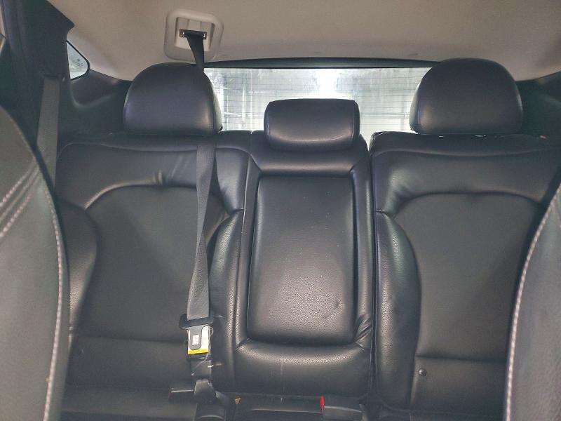 Photo 10 from auction – 2011 HYUNDAI TUCSON GLS with VIN KM8JUCAC4BU273047
