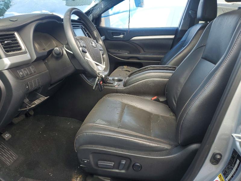 Photo 7 from auction – 2019 TOYOTA HIGHLANDER with VIN 5TDJZRFH3KS612432