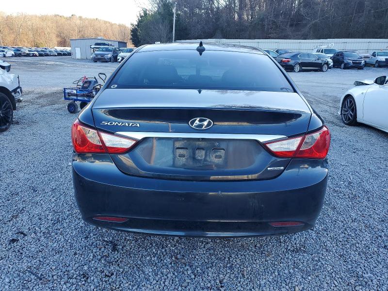 Photo 6 from auction – 2011 HYUNDAI SONATA SE with VIN 5NPEC4AC3BH020780