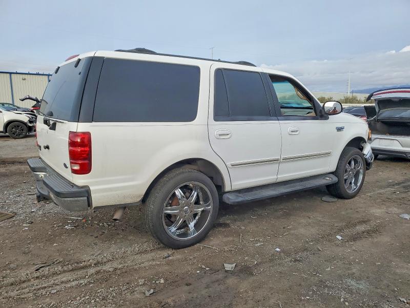 Photo 3 from auction – 2000 FORD EXPEDITION with VIN 1FMPU16L7YLB32110