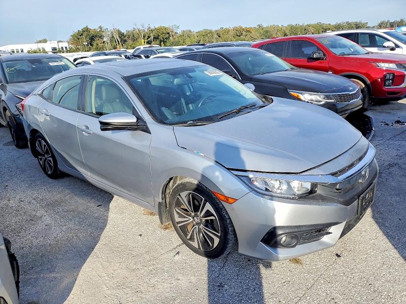 Photo 4 from auction – 2018 HONDA CIVIC EXL with VIN JHMFC1F77JX017199