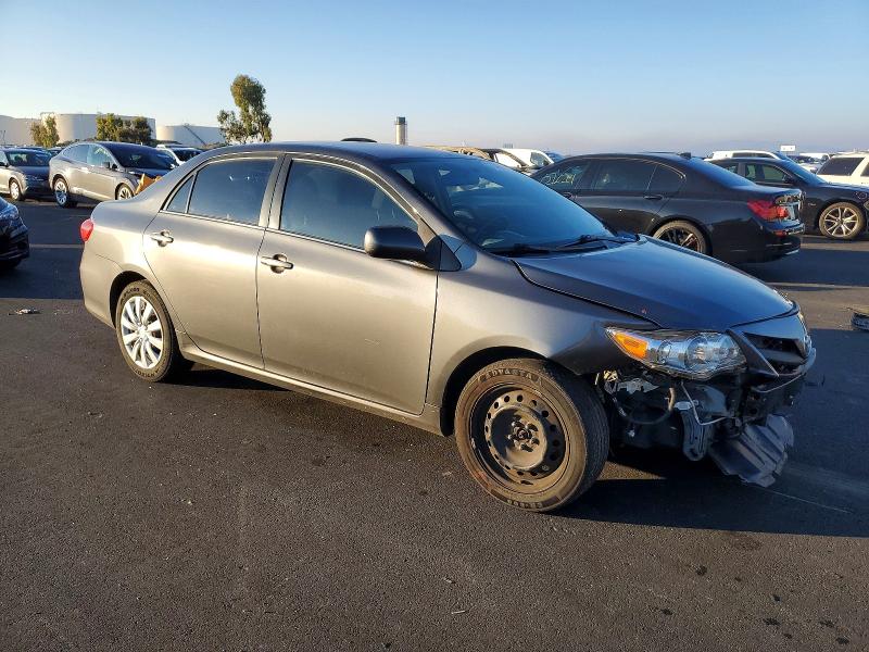 Photo 4 from auction – 2013 TOYOTA COROLLA with VIN 2T1BU4EE3DC963530