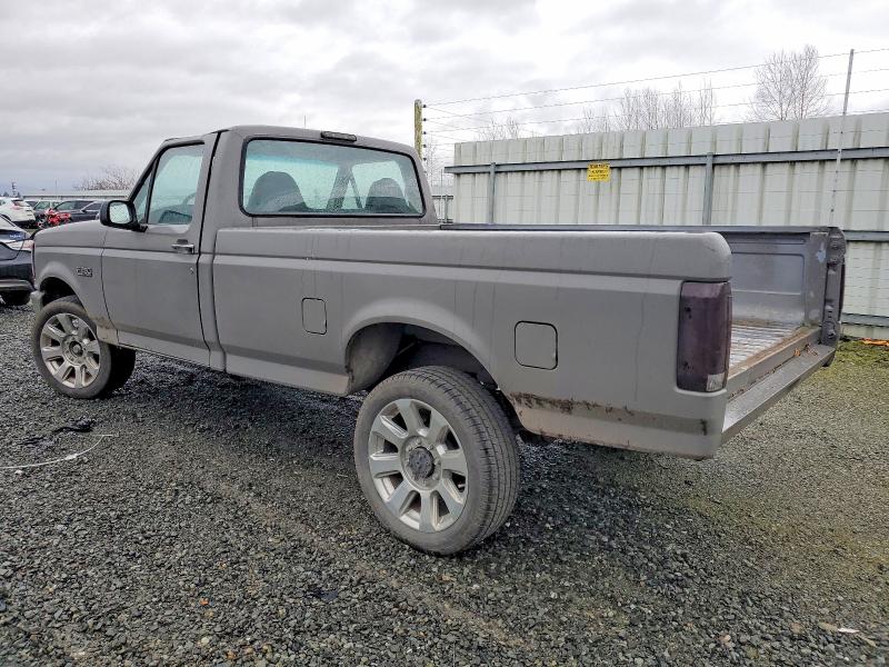 Photo 2 from auction – 1996 FORD F250 with VIN 2FTHF25H3TCA57141