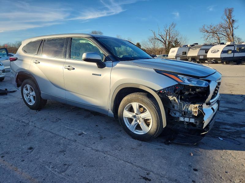 Photo 4 from auction – 2020 TOYOTA HIGHLANDER with VIN 5TDZARAH2LS502961