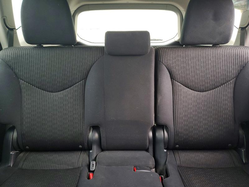 Photo 10 from auction – 2017 TOYOTA PRIUS V with VIN JTDZN3EU4HJ073397
