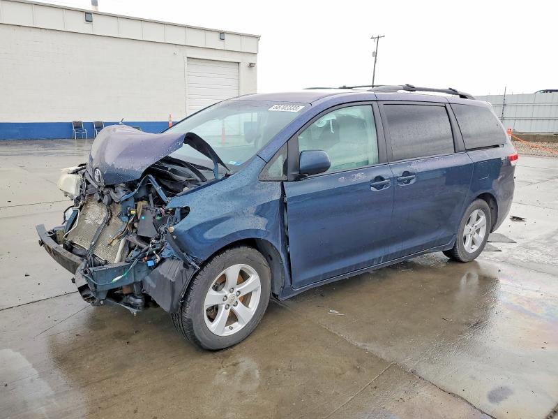 TOYOTA SIENNA LE 2012 with VIN 5TDKK3DC0CS239087 - Photo from auction