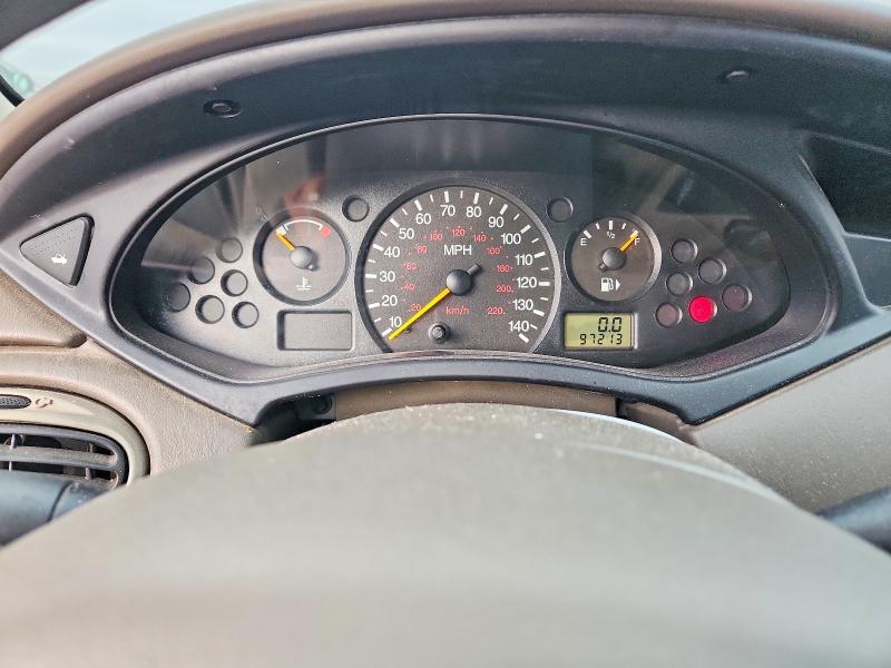 Photo 9 from auction – 2002 FORD FOCUS with VIN 1FAHP36362W198090