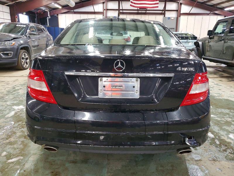 Photo 6 from auction – 2011 MERCEDES-BENZ C with VIN WDDGF8BB7BR148967