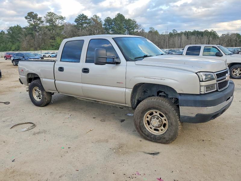 Photo 4 from auction – 2005 CHEVROLET SILVERADO with VIN 1GCHK23255F839023