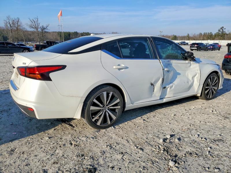 Photo 3 from auction – 2022 NISSAN ALTIMA SR with VIN 1N4BL4CV1NN324685
