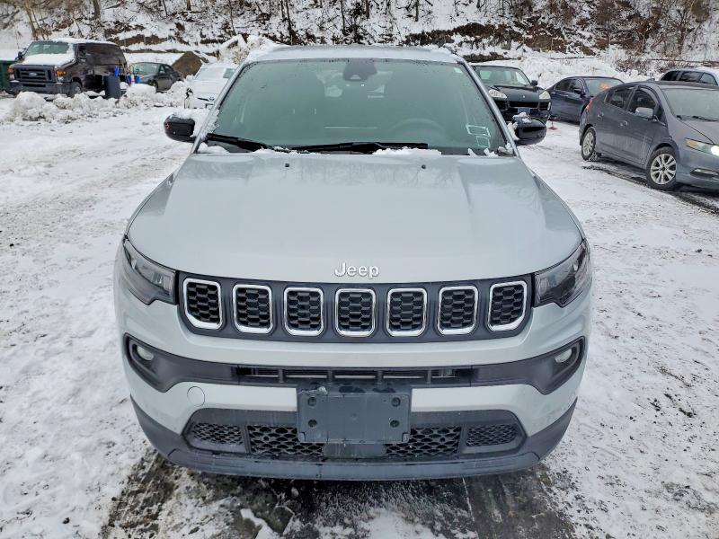 Photo 5 from auction – 2024 JEEP COMPASS with VIN 3C4NJDFN5RT140347