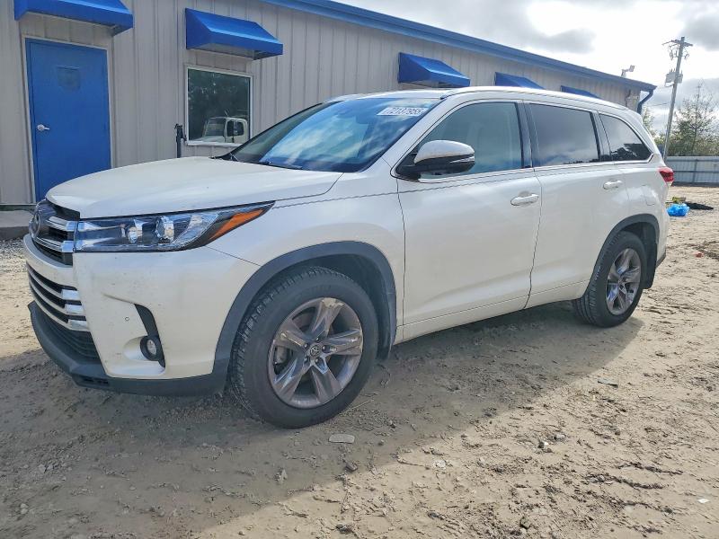 TOYOTA HIGHLANDER 2019 with VIN 5TDDZRFH4KS997397 - Photo from auction