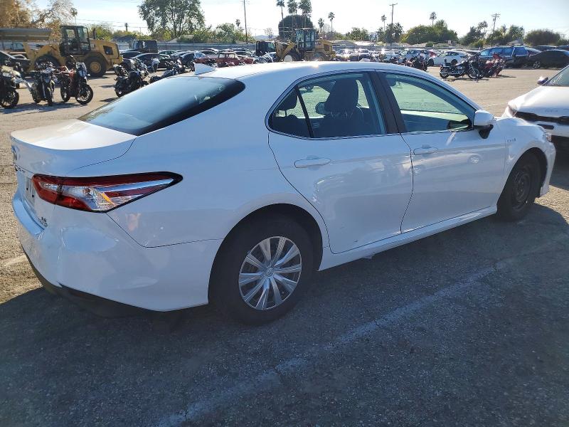 Photo 3 from auction – 2020 TOYOTA CAMRY LE with VIN 4T1C31AK7LU016313
