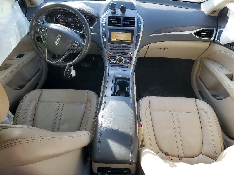 Photo 8 from auction – 2017 LINCOLN MKZ with VIN 3LN6L5C96HR603518