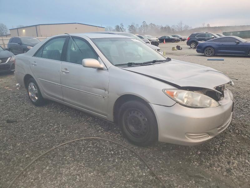 Photo 4 from auction – 2005 TOYOTA CAMRY LE with VIN 4T1BE30KX5U075751