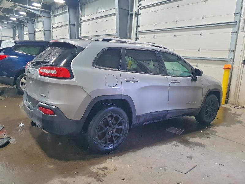 Photo 3 from auction – 2015 JEEP CHEROKEE L with VIN 1C4PJMCS8FW674080