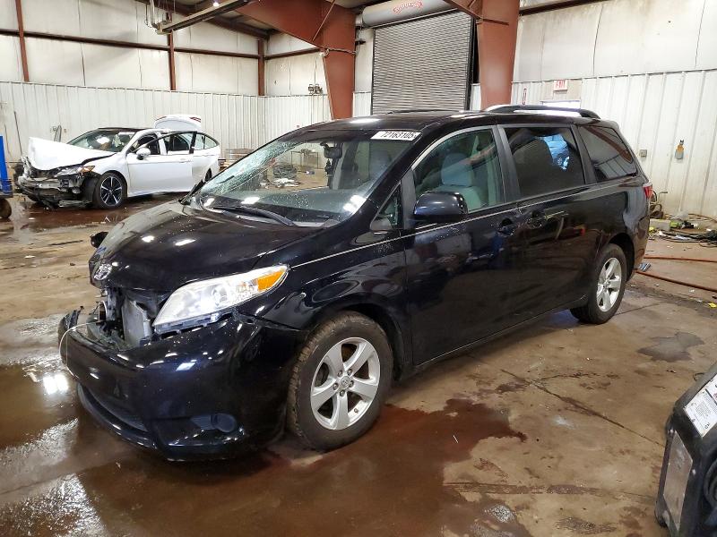 TOYOTA SIENNA LE 2017 with VIN 5TDKZ3DC3HS832624 - Photo from auction