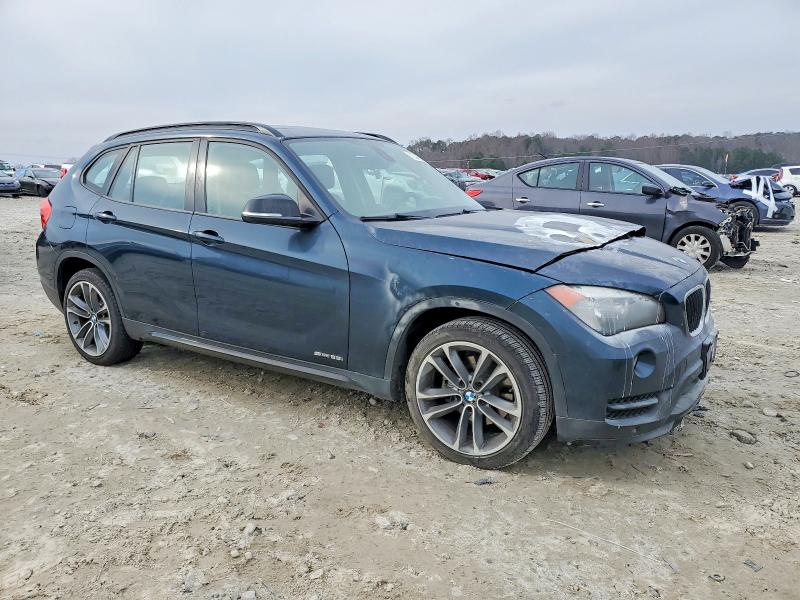 Photo 4 from auction – 2015 BMW X1 with VIN WBAVM1C51FVW57017