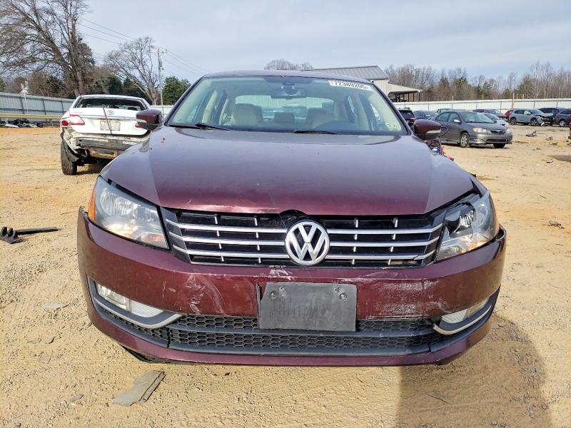 Photo 5 from auction – 2013 VOLKSWAGEN PASSAT SEL with VIN 1VWCH7A37DC016236