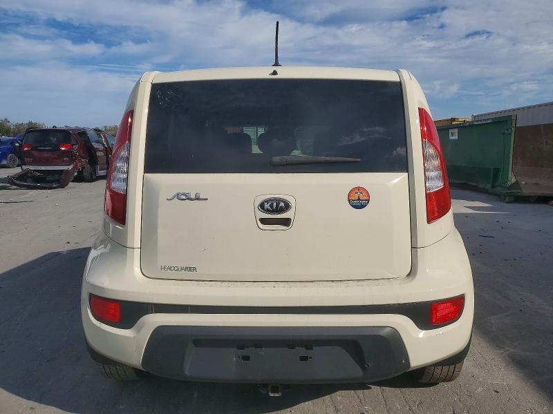 Photo 6 from auction – 2012 KIA SOUL with VIN KNDJT2A54C7446715