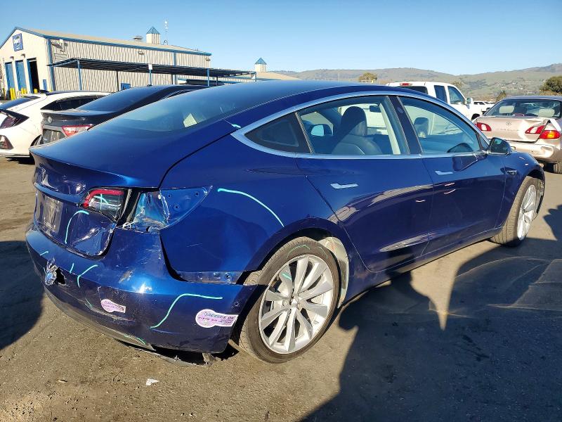 Photo 3 from auction – 2018 TESLA MODEL 3 with VIN 5YJ3E1EA2JF110203