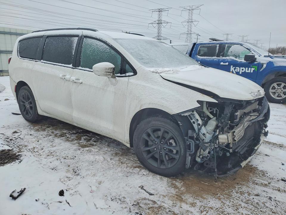 Photo 4 from auction – 2020 CHRYSLER PACIFICA T with VIN 2C4RC3BG5LR290028
