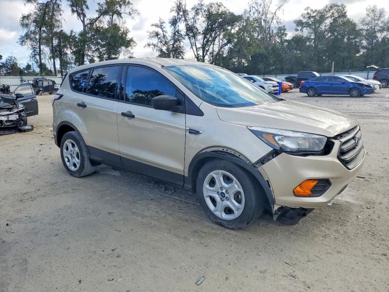 Photo 4 from auction – 2018 FORD ESCAPE with VIN 1FMCU0F75JUA07361