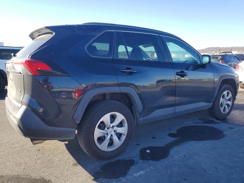Photo 3 from auction – 2019 TOYOTA RAV4 LE with VIN 2T3H1RFV0KW019377
