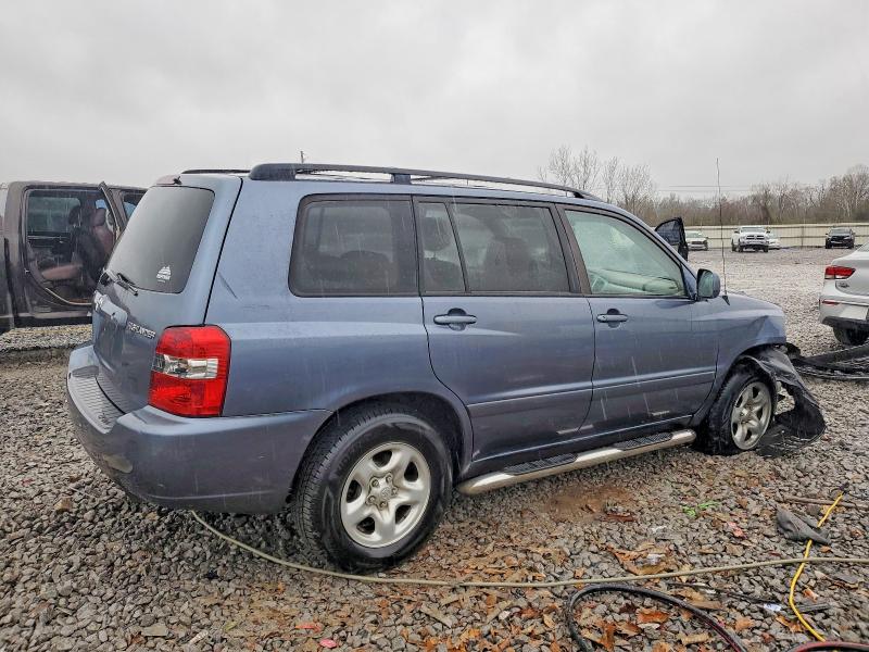 Photo 3 from auction – 2005 TOYOTA HIGHLANDER with VIN JTEGD21A450122692