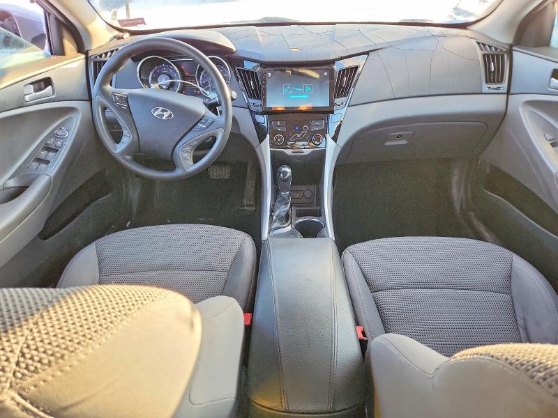 Photo 8 from auction – 2011 HYUNDAI SONATA GLS with VIN 5NPEB4AC1BH030761