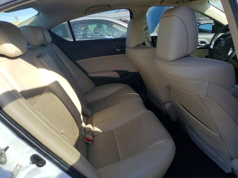 Photo 10 from auction – 2017 ACURA ILX with VIN 19UDE2F77HA002001