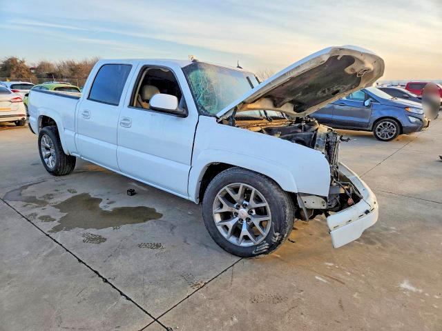 Photo 4 from auction – 2004 CHEVROLET SILVERADO with VIN 2GCEK13T041334700